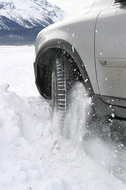 Bez zimních pneumatik se auto neobejde