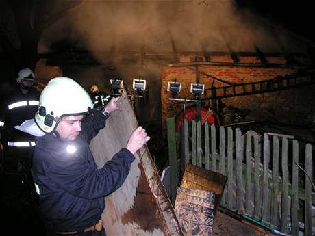 Dv hodiny se hasii vypoádávali s poárem klny na Blanensku.