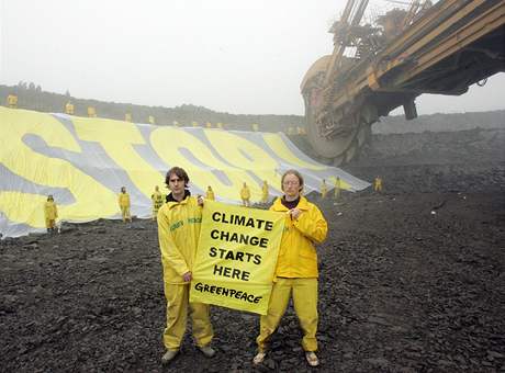 Greenpeace v lomu SA (13. listopadu 2008)