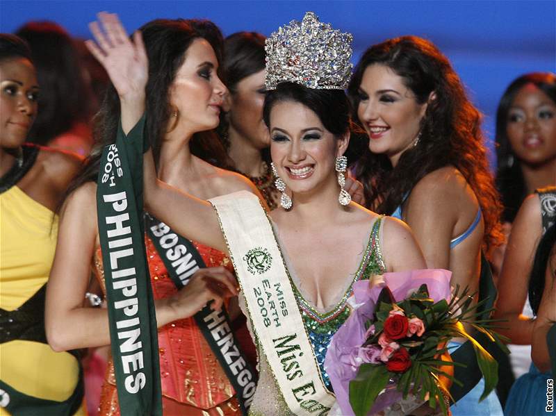 Karla Paula Henry z Filipín získala korunku Miss Earth 2008