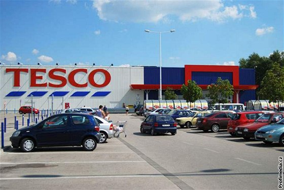 Tesco pedstavilo vrnostní karty. Systém spustí 6. záí.