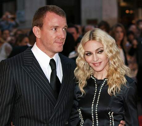 Madonna a Guy Ritchie byli rozvedeni