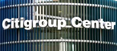 Citigroup prodá svou divizi komoditního obchodování ropné firm Occidental Petroleum.