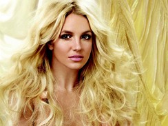 Britney Spears k albu Circus (2008)