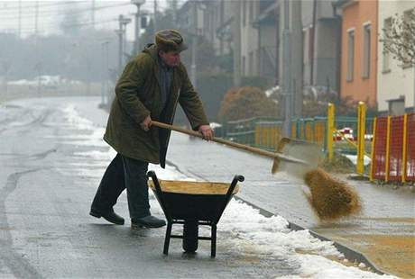 echy by mohlo potrápit i náledí. Ilustraní foto.