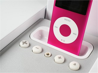 Geneva iPod zapojen