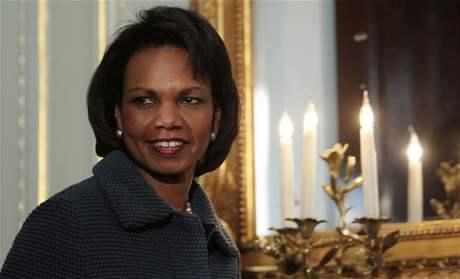Condoleezza Riceová v Buckinghamském paláci (1. prosince 2008)