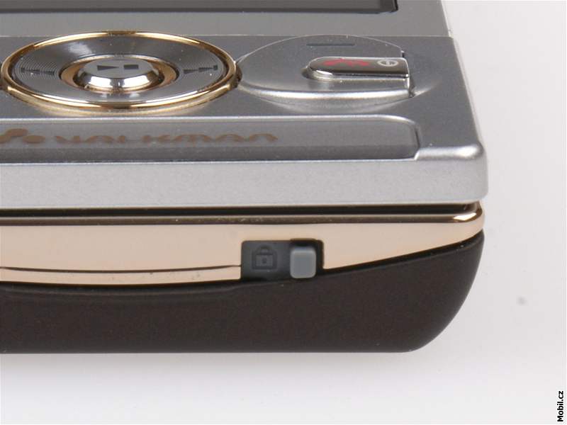 Sony Ericsson W705