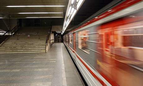 Kolem pl deváté u metro opt jezdilo. Ilustraní foto.