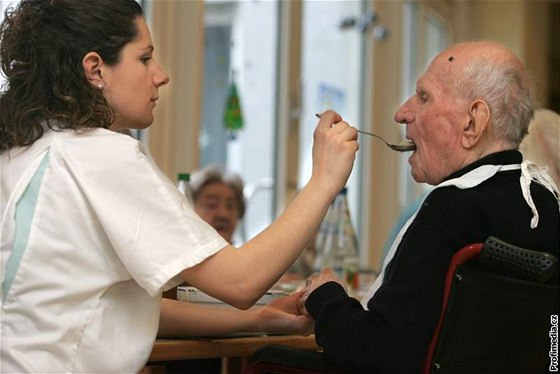 Na dovolenou mohou vyrazit i lidé, kteí peují o své dlouhodob nemocné píbuzné i známé. Bhem té doby se o n postarají napíklad v nemocnici i hospici. (Ilustraní snímek)