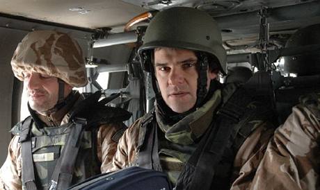 David Kostelecký pi cest na vojenskou základnu v Afghánistánu.