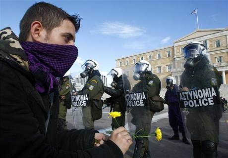 Demonstrace v ulicích Atén.