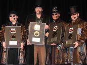 4TET převzali platinovou desku 4TET převzali platinovou desku