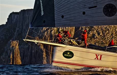 Jachta Wild Oats XI vyhrála potvrté za sebou závod ze Sydney do Hobartu.