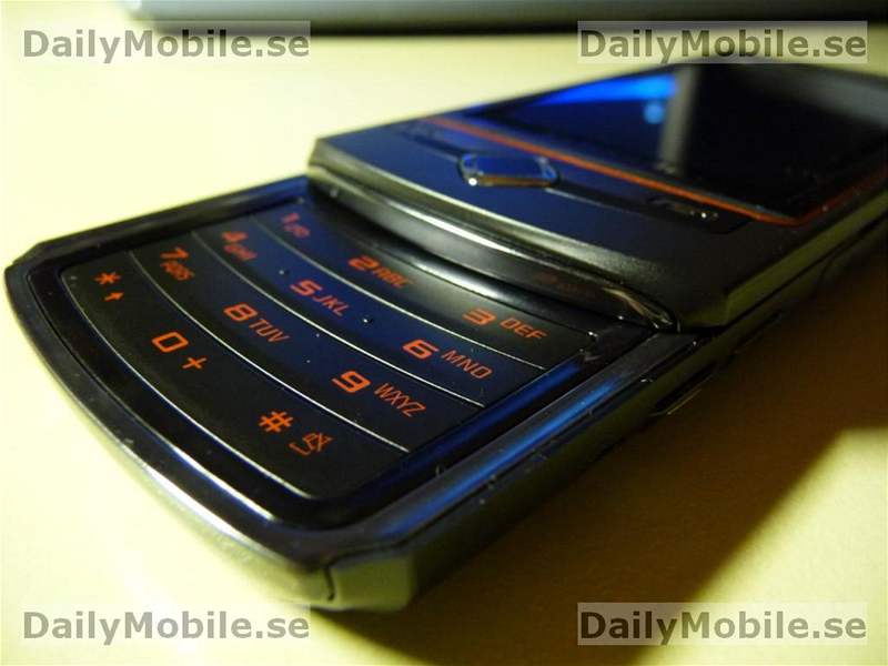 Samsung S8300