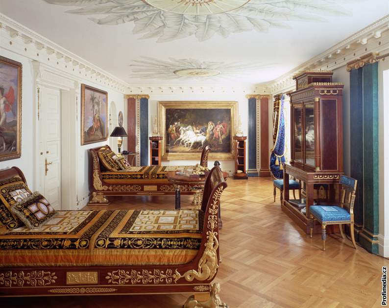 Gianni Versace koupil vilu v roce 1992 spolen se sousedním hotelem