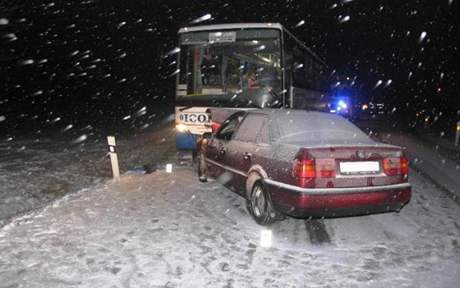 idi auta narazil na Znojemsku do autobusu