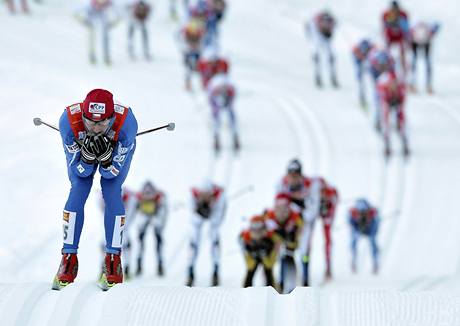 Luká Bauer na trati závodu Tour de Ski na 20 km klasicky ve Val di Fiemme