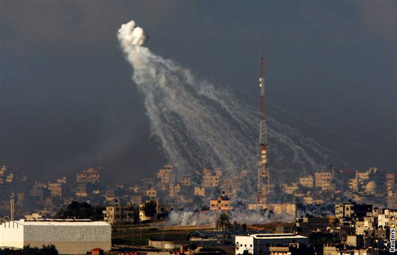 Od zaátku útok na pásmo Gazy zemelo asi 500 Palestinc. Ilustraní foto.