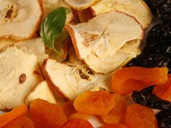 Suen tuzemsk ovoce je vtinou naemu zdrav prospnj ne erstv z dovozu. 