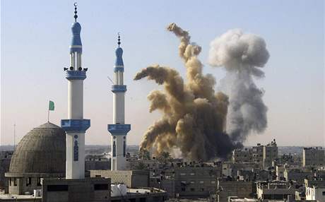 Izraelská armáda me za své akce bhem operace v pásmu Gazy elit i alobám z válených zloin.