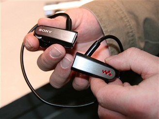 CES 2009 - Sony MP3 walkman NWZ-W202