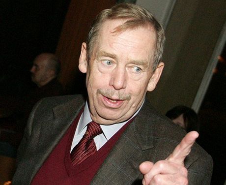 Do politiky by mla pijít nová generace lidí, míní Havel.