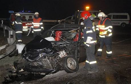 V roce 2007 se pi haváriích na silnici tce zranilo 3 900 lidí. Ilustraní foto