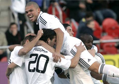 Fotbalisté Realu Madrid platí za nejluxusnjí fotbalové zboí.