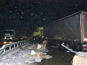 Nehoda kamion na 108. kilometru dálnice D1 (12.1.2009)