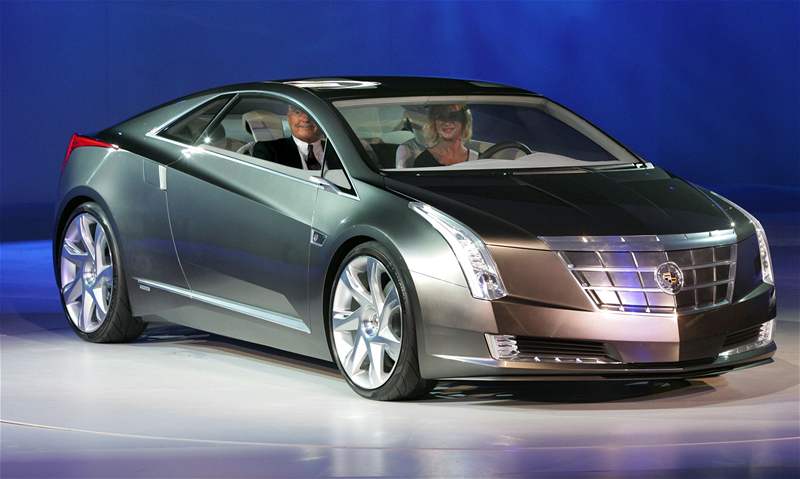 Cadillac Converj Concept - hybridní kupé, ve kterém hraje prim elektromotor