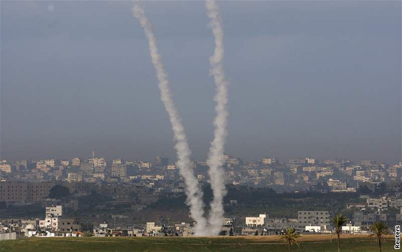 Kouové stopy prozrazují, z kterého místa v pásmu Gazy byly vypáleny rakety proti Izraeli. (18. ledna 2009)