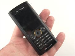 Sony Ericsson W902