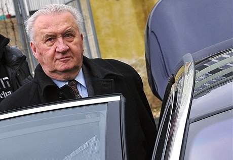 Bývalý slovenský prezident Michal Ková byl proputn z Fakultní nemocnice u...