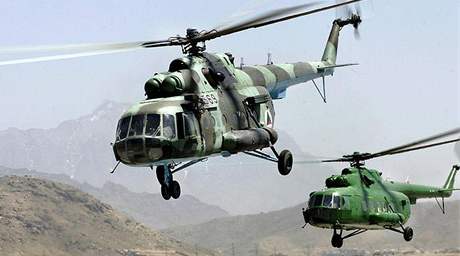 Afghánci chtjí vrtulník Mi-17 více, krom esti z eska pislíbily deset napíklad Spojené arabské emiráty. Minulý týden afghánské letectvo o jeden vrtulník pilo.