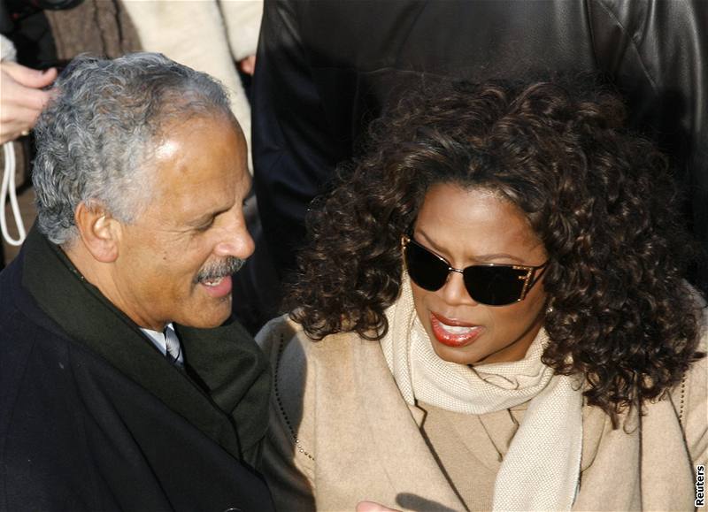 Moderátorka Oprah Winfreyová se svým partnerem Stedmanem Grahamem na inauguraci...