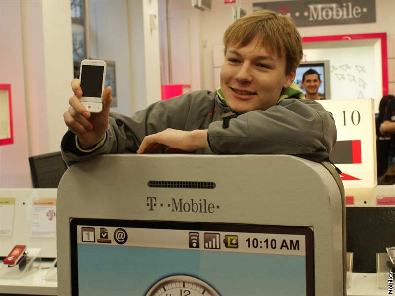 Start prodeje T-Mobile G1 v obchod na Národní tíd