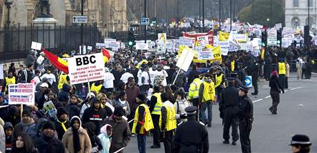 Centrem Londýna prolo 50 tisíc Tamil, chtjí zastavit genocidu na Srí Lance. (31. ledna 2009)