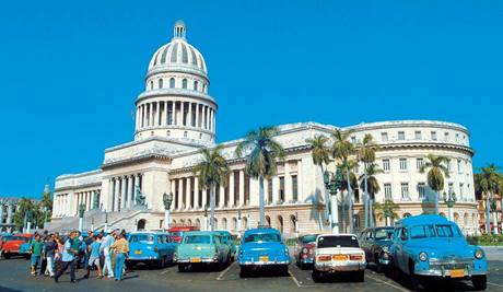 Parkovit ped Capitolem v Havan je podle Kubánc muzeum na kolech.