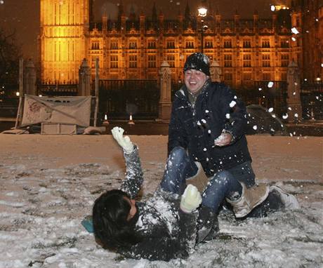 Turist z Mexika si uvaj snh pe britskm parlamentem.