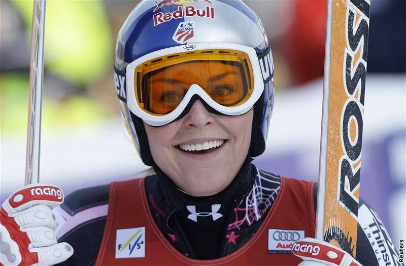Americká sjezdaka Lindsey Vonnová se raduje z vítzství v superobím slalomu v nmeckém Ga-Pa