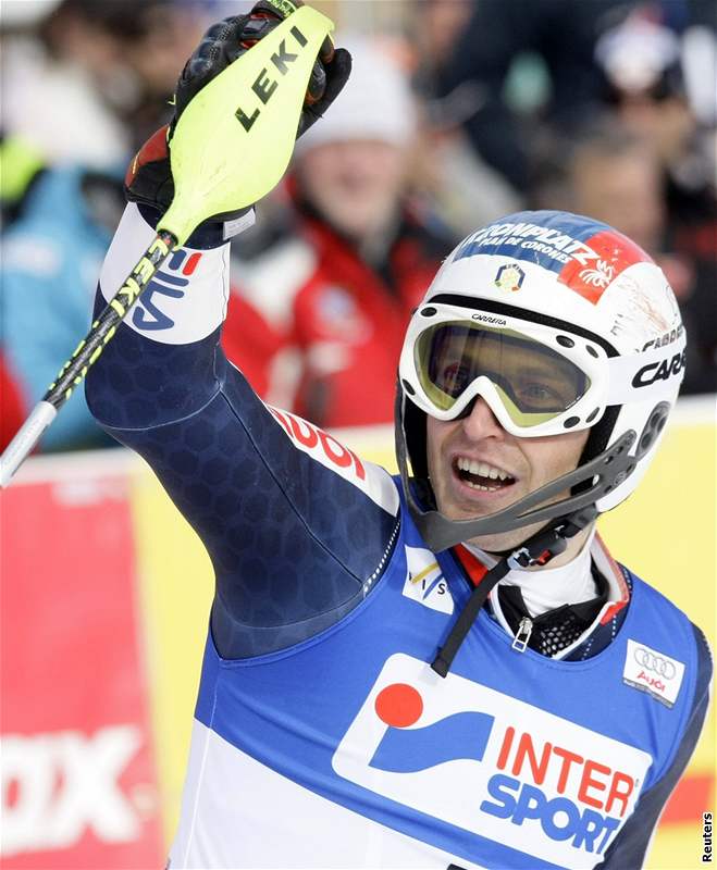 Italský slalomá Manfred Mölgg slaví vítzství v Ga-Pa