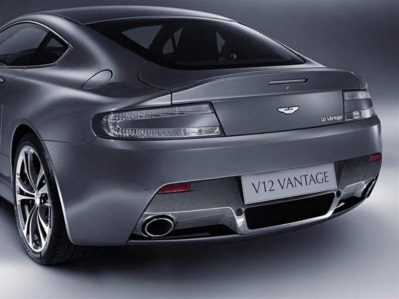 Aston Martin V12 Vantage