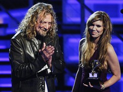 Grammy 2009 - Robert Plant a Alison Kraussov