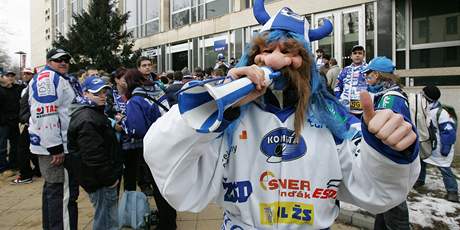 Odjezd fanouk Komety do Olomouce