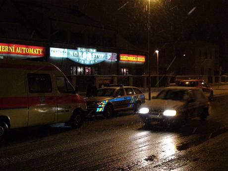 Policie na mst vrady v Libusk ulici v Praze 4 (17.2.2009)