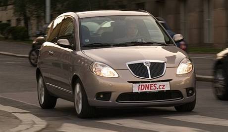 Lancia Ypsilon