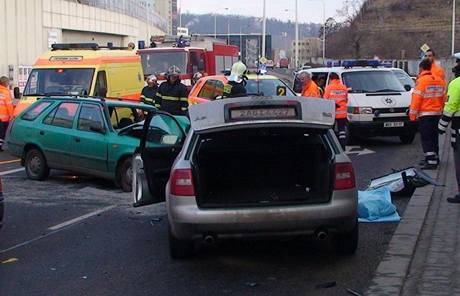 Nehoda na Modanské ulicii v Praze.