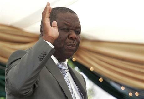 Tsvangirai byl ped nehodou práv na cest do msta Buhera na východ zem.