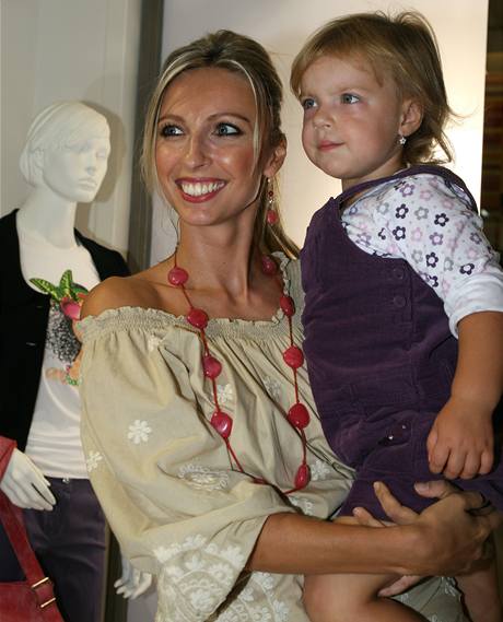 Kateina Moovsk s dcerou 